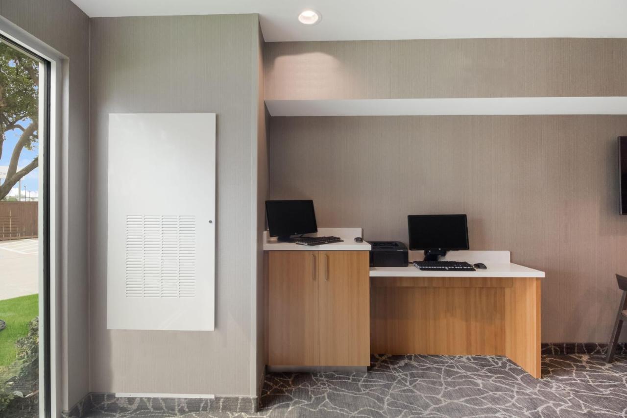 Springhill Suites By Marriott Dallas Nw Highway At Stemmons / I-35East Екстер'єр фото