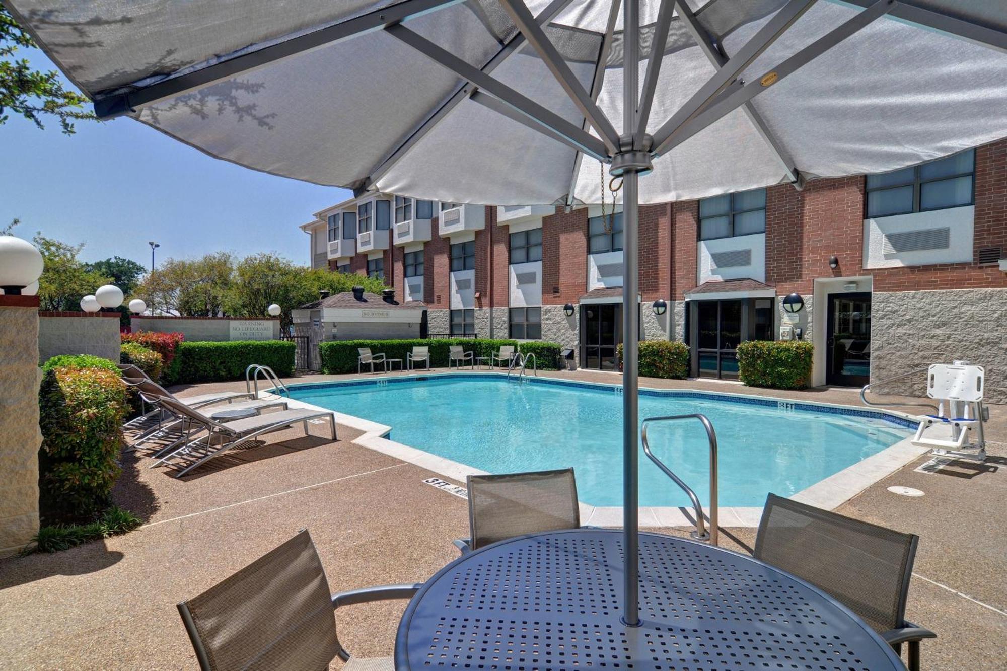 Springhill Suites By Marriott Dallas Nw Highway At Stemmons / I-35East Екстер'єр фото